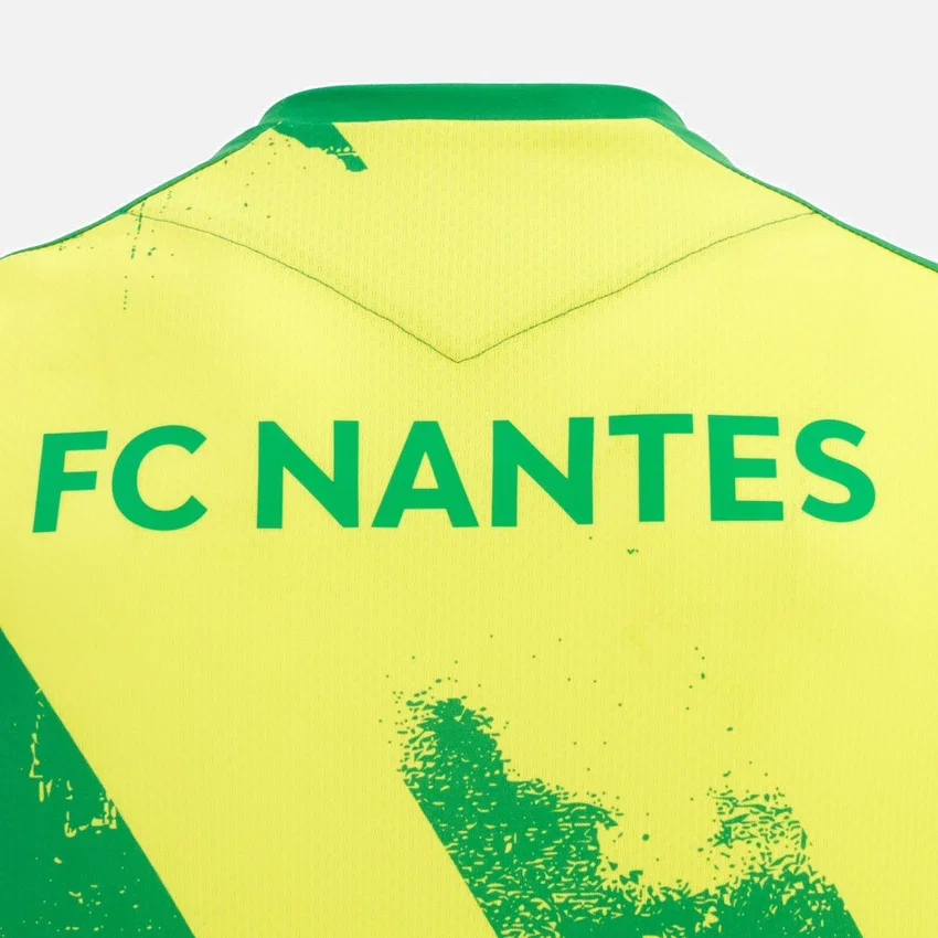 Camisas de calentamiento para adultos del FC Nantes 2025/26 Camisas de calentamiento para adultos del FC Nantes 2025/26