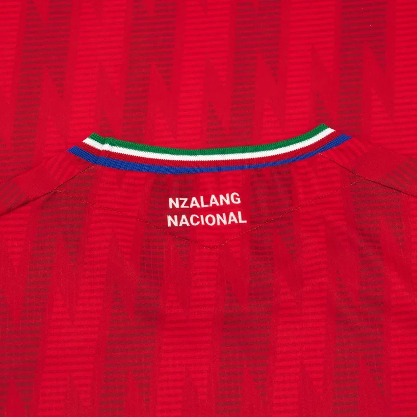 Equipación de local para adultos de la Selección de Guinea Ecuatorial 2025/26 Equipación de local para adultos de la Selección de Guinea Ecuatorial 2025/26