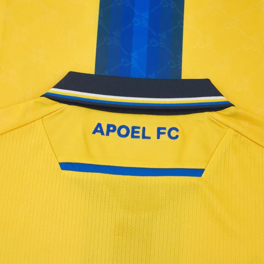 Equipación de local para adultos del Apoel FC 2025/26 Equipación de local para adultos del Apoel FC 2025/26