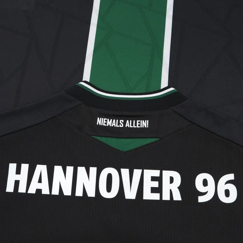Equipación de visitante para adultos del Hannover 96 2025/26 Equipación de visitante para adultos del Hannover 96 2025/26