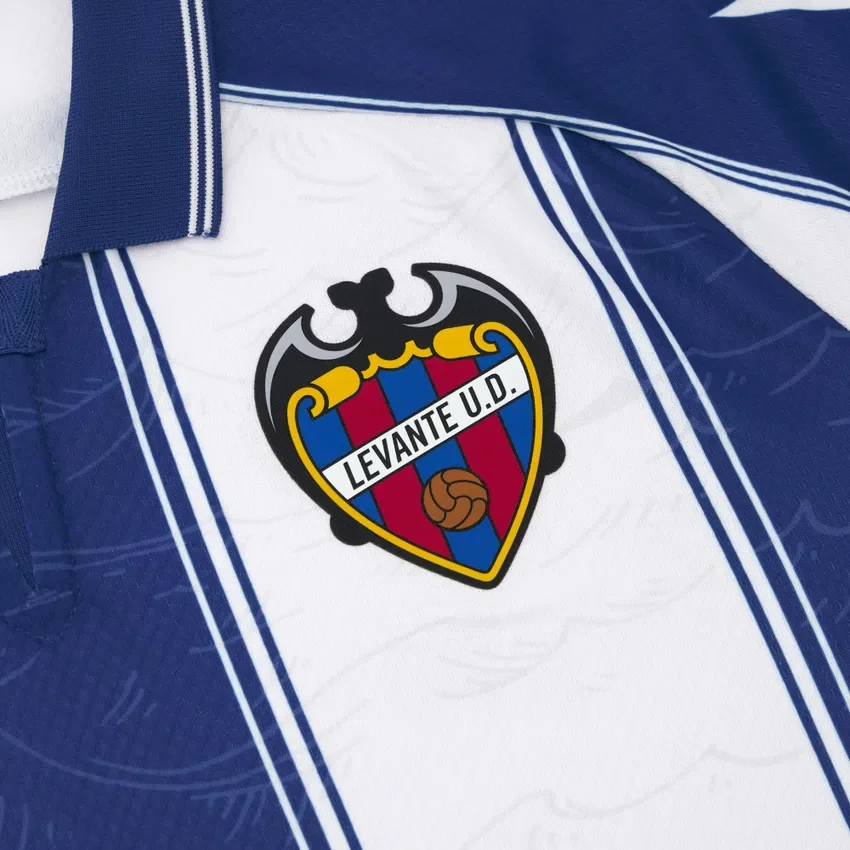 Equipación de visitante para adultos del Levante UD 2025/26 Equipación de visitante para adultos del Levante UD 2025/26