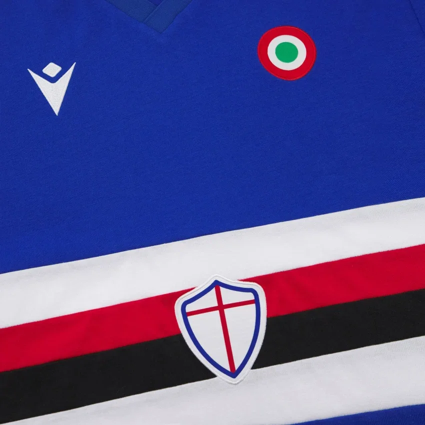 Equipación local U.C. Sampdoria 2025/26 Edición Especial Equipación local U.C. Sampdoria 2025/26 Edición Especial