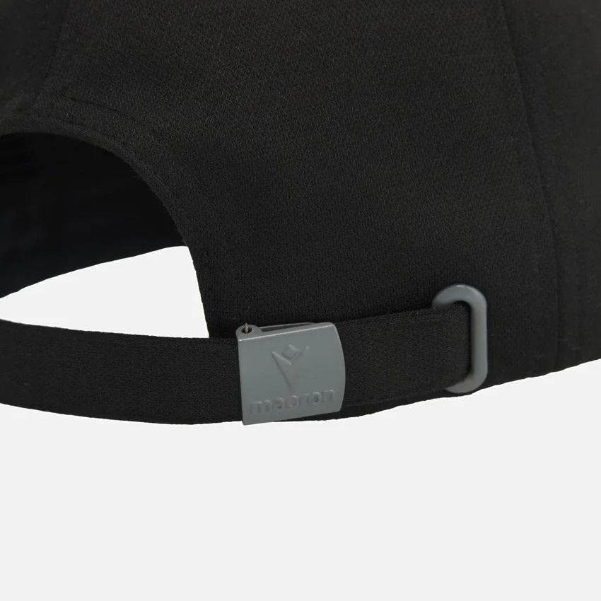 Gorra ajustable Action con hebilla metálica y visera curvada Gorra ajustable Action con hebilla metálica y visera curvada