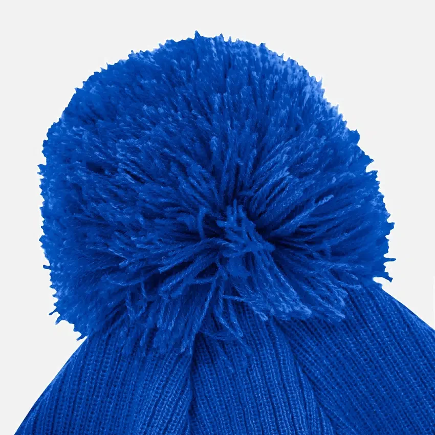 Gorro de nieve con pompón Gorro de nieve con pompón