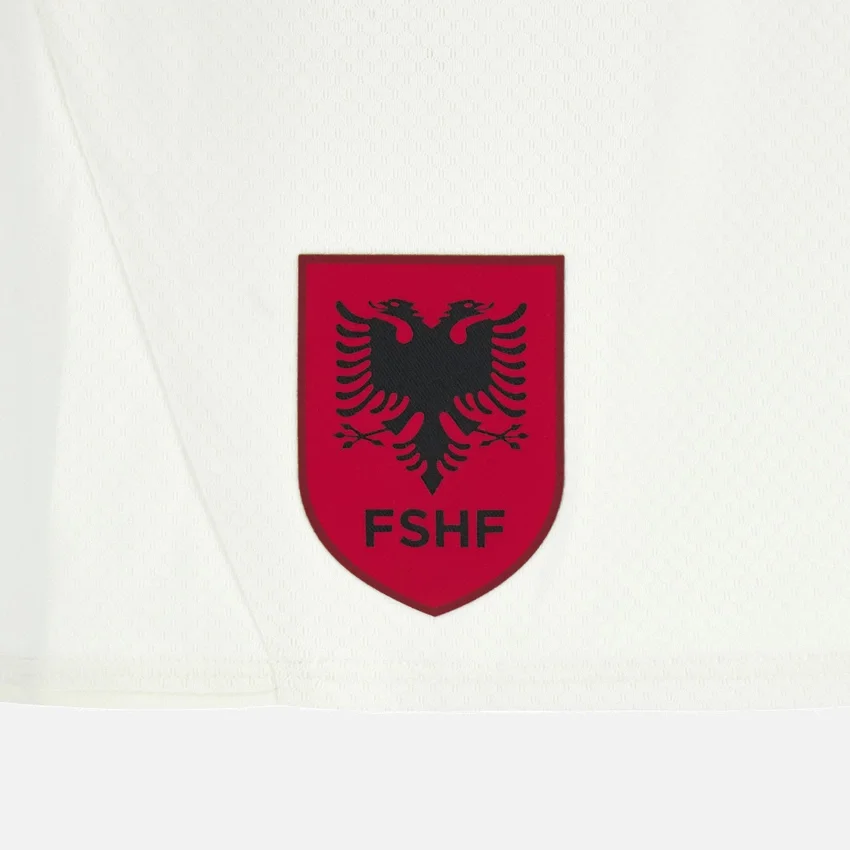 Pantalones Cortos de visitante para adultos de la selección nacional de Albania FSHF 2026/27 Pantalones Cortos de visitante para adultos de la selección nacional de Albania FSHF 2026/27