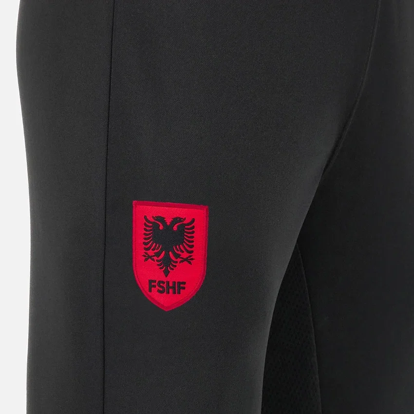 Pantalones de entrenamiento para adultos de la selección nacional de Albania FSHF 2024/25 Pantalones de entrenamiento para adultos de la selección nacional de Albania FSHF 2024/25